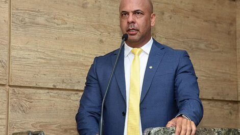 anderson-correia-alerta-para-execucao-da-lei-de-“banco-de-racao-para-animais”-em-caruaru