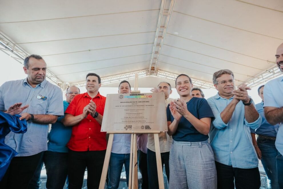 raquel-lyra-entrega-a-nova-rodovia-pe-348-no-sertao-do-pajeu