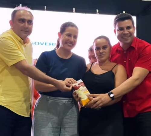 cerimonia,-com-wamberg-gomes-e-raquel-lyra,-marca-retomada-do-paa-do-leite,-em-carnaiba