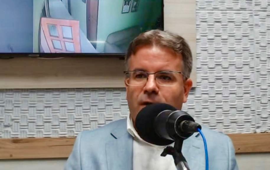 sandrinho-palmeira-anuncia-posse-de-aprovados-em-concurso-para-sexta-feira