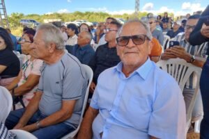 ex-prefeito-didi,-de-carnaiba,-participa-do-ato-de-inauguracao-da-estrada-de-ibitiranga