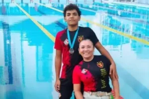 egipciense-de-14-anos-se-destaca-na-natacao,-em-recife