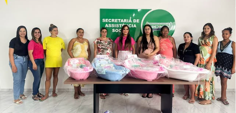 prefeitura-de-brejinho-entrega-kits-a-gestantes