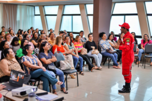professores-da-educacao-infantil-recebem-capacitacao-para-agir-em-emergencias-escolares