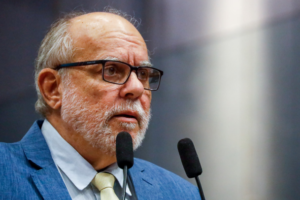 deputados-criticam-governo-raquel-lyra-por-dispensas-de-licitacao-na-merenda-escolar