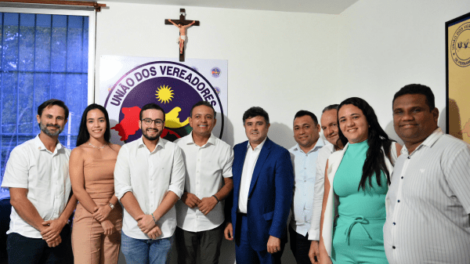 eduardo-da-fonte-reforca-compromisso-com-vereadores-em-visita-a-uvp