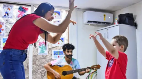 centro-de-inclusao-de-gravata-promove-festa-de-carnaval-para-criancas