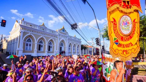 carnaval-dos-idosos-e-das-mulheres-anima-gravata-com-folia-e-inclusao;-veja-fotos