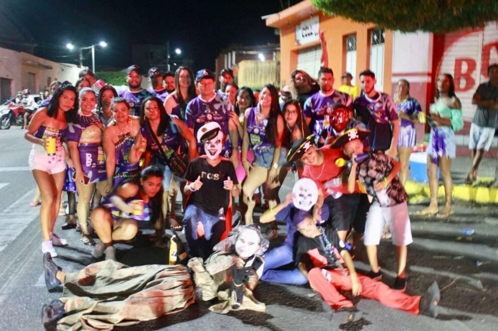 flores-promove-neste-sabado-“o-carnaval-das-tradicoes”