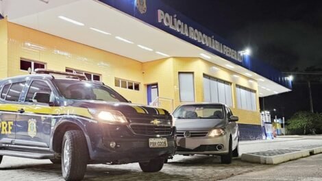 prf-intensifica-fiscalizacao-e-recupera-veiculos,-inclusive-em-serra-talhada
