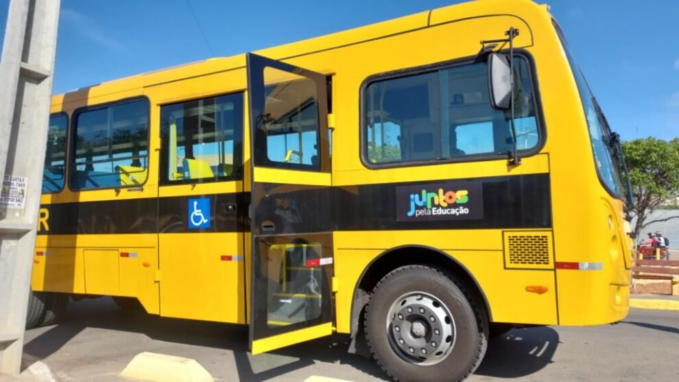 agricultora-diz-que-ha-estudante-armado-em-transporte-escolar-de-st