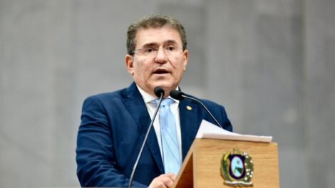 serra-podera-ter-3°-curso-de-medicina-e-precisa-ampliar-leitos-urgente