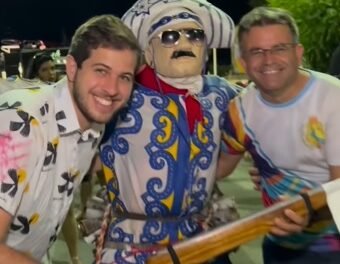 pedro-campos-participa-do-carnaval-em-pesqueira,-afogados-e-triunfo