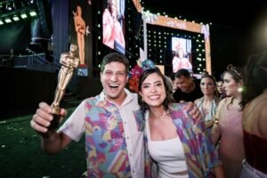 festa-no-marco-zero-celebra-oscar-de-“ainda-estou-aqui”