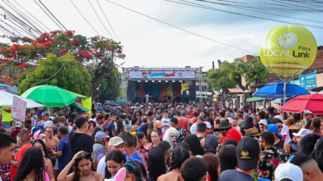 carnaval-na-rua-do-norte-comeca-com-muita-festa-e-multidao-animada-em-gravata