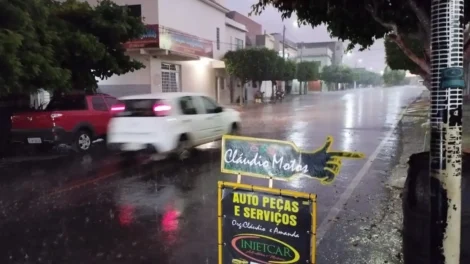 carnaiba-registra-chuvas-na-noite-deste-domingo