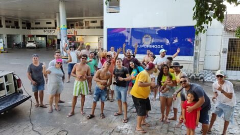 bloco-“ja-que-ta-dentro,-deixa”-chega-a-4a-edicao-no-carnaval-de-st