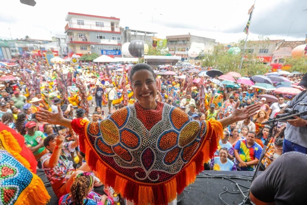 raquel-vai-a-pesqueira-e-triunfo