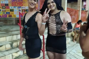 “bloco-das-bichas”-agitam-carnaiba-nesta-terca-feira-de-carnaval