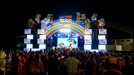 carnaval-de-pernambuco-encerra-com-celebracao-da-cultura-popular-no-recife-antigo