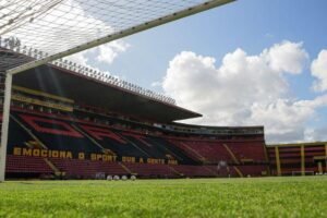 sport-e-santa-cruz-se-enfrentam-no-jogo-de-ida-da-semifinal-do-campeonato-pernambucano