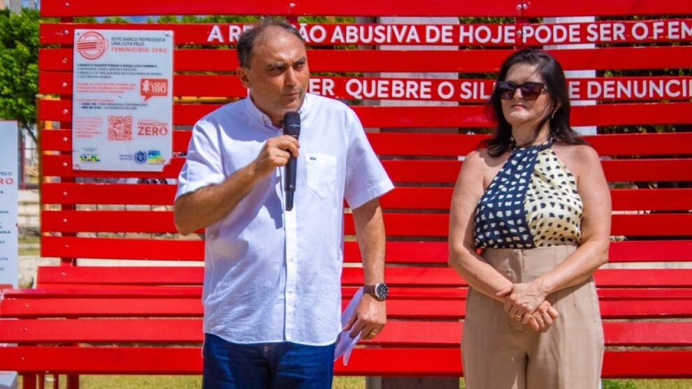 carnaiba-celebra-o-dia-internacional-da-mulher-com-inauguracao-do-banco-vermelho