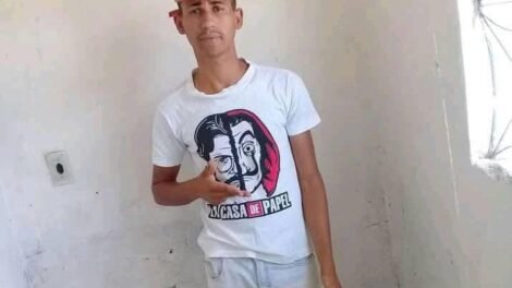 homem-e-encontrado-morto-em-corrego-entre-os-bairros-santa-rosa-e-vila-teimosa,-em-caruaru