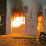 bombeiros-combatem-incendio-em-deposito-de-cargas-da-progresso-em-st