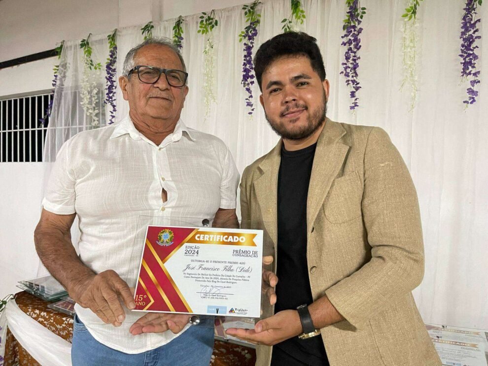 ex-prefeito-didi-da-felicidade-esteve-no-premio-melhores-do-ano-de-2024-em-carnaiba