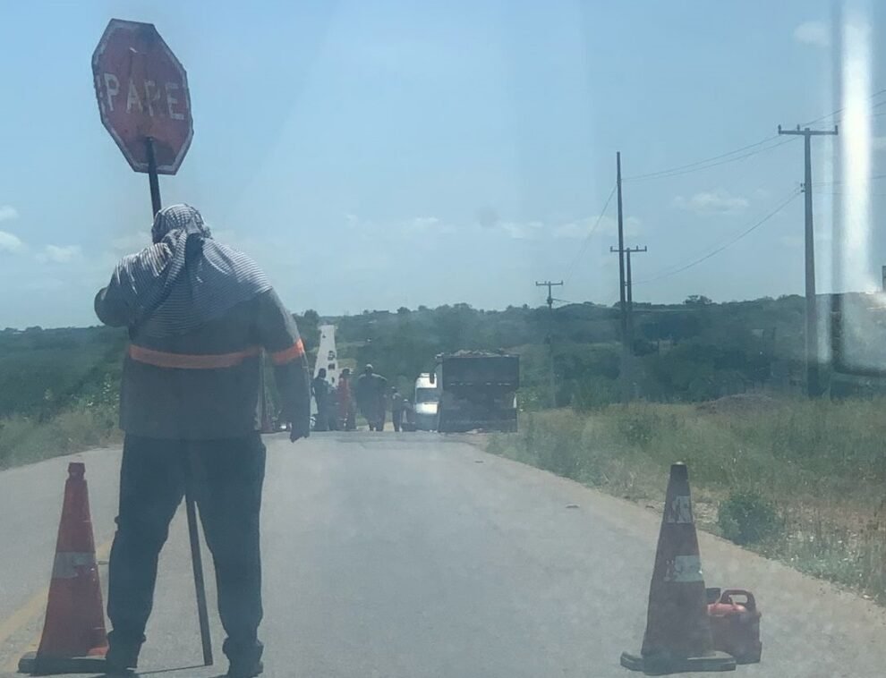 equipes-iniciam-tapa-buracos-na-pe-320