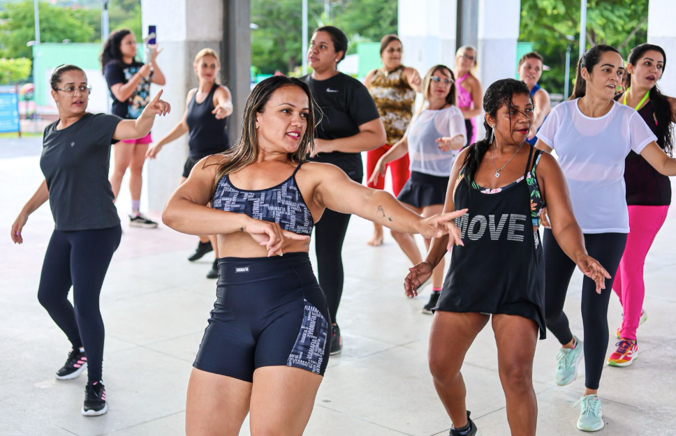 projeto-“gravata-seu-verao-tambem-e-aqui”-segue-animando-a-populacao-com-danca-e-lazer