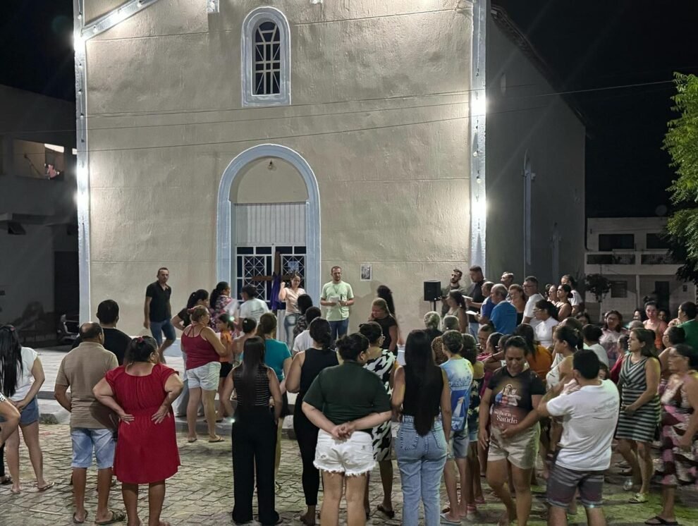 carnaiba:-catolicos-da-ita-realizam-2a-via-sacra