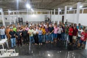 prefeita-aline-karina-reafirma-apoio-e-anuncia-acoes-para-os-produtores-de-leite