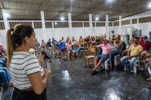 aline-karina-reafirma-apoio-e-anuncia-acoes-para-os-produtores-de-leite-de-itaeptim