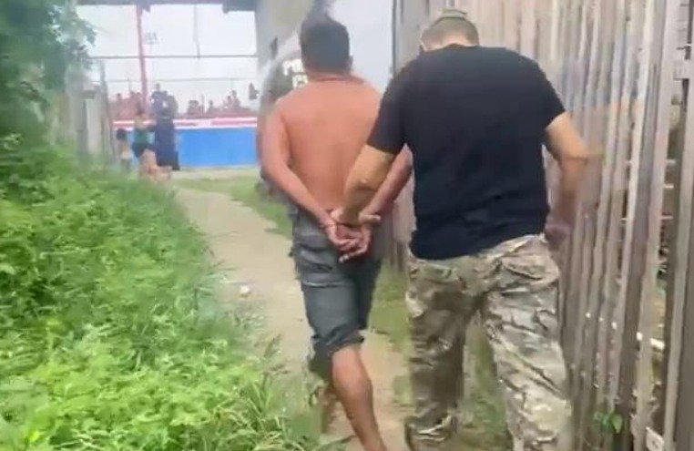 pai-e-preso-suspeito-de-estuprar-e-engravidar-a-filha-de-12-anos