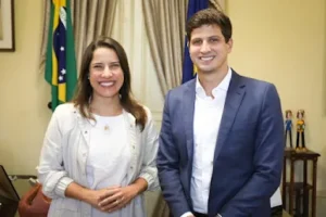 joao-campos-lidera-disputa-eleitoral-em-pernambuco,-conforme-parana-pesquisas