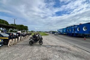 comboio-com-transformador-retoma-viagem-rumo-a-paraiba