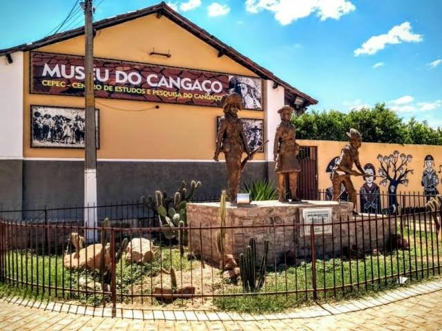 grupo-de-xaxado-cabras-de-lampiao-realiza-curta-temporada-no-museu-do-cangaco