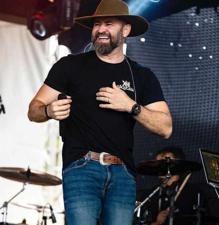 festa-de-marco-em-ingazeira:-inicio-hoje-com-shows-de-juarez-e-arreio-de-ouro