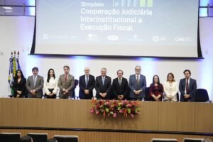 marcia-conrado-participa-de-seminarios-do-tce-e-tjpe-no-recife