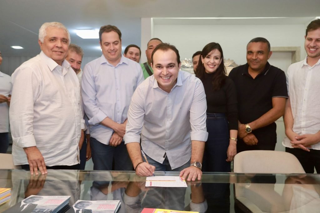 parte-do-grupo-de-marcia-deve-estar-ao-lado-de-joao-campos-neste-mes