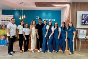 ortoestetica-realiza-especial-implante-dentario-de-20-a-22-de-marco