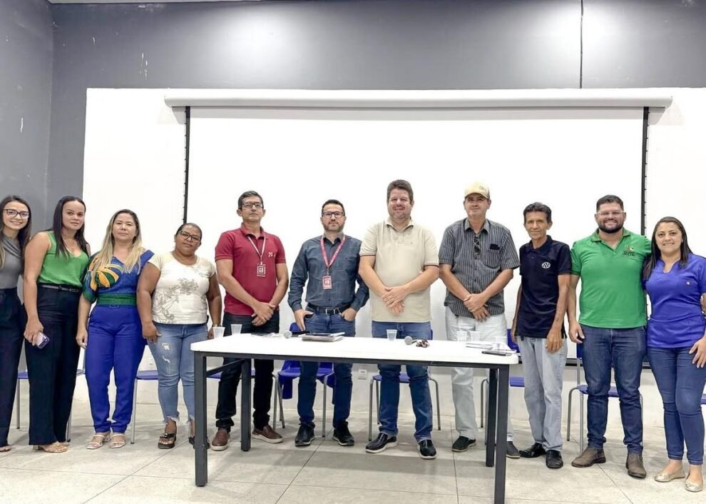 prefeitura-de-ouro-velho-discute-pronaf-em-reuniao-no-banco-do-nordeste 