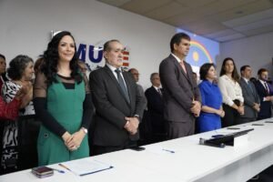 marcia-conrado-toma-posse-como-secretaria-da-mulher-da-amupe 