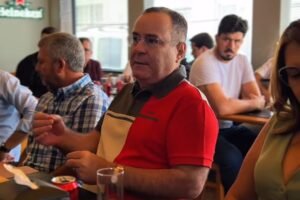 zeca-reune-imprensa-regional-e-brinca-sobre-“disputa”-com-serra-talhada