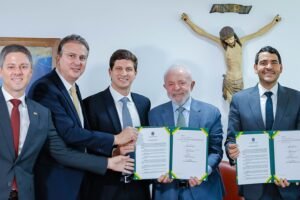 governo-federal-firma-acordo-para-repasse-de-r$-900-milhoes-para-a-educacao-do-recife