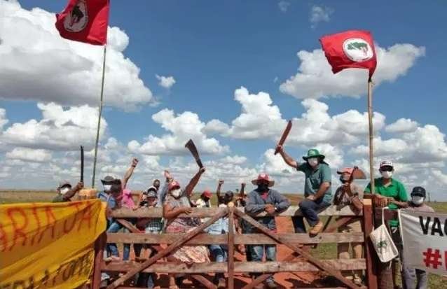 agronegocio-em-pe-alerta-contra-perigo-de-invasoes-em-abril