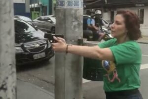 stf-tem-quatro-votos-para-condenar-carla-zambelli