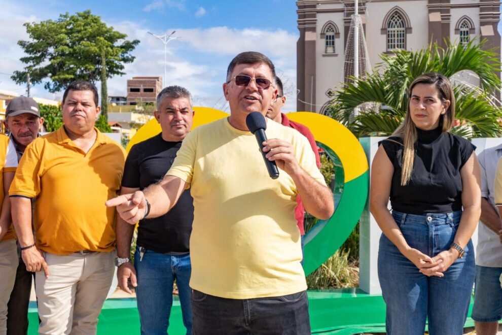 adelmo-moura-intensifica-articulacoes-para-pre-candidatura-a-deputado-estadual