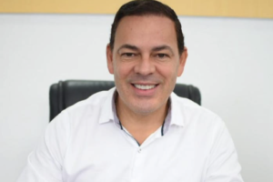 prefeitura-de-garanhuns-propoe-reajuste-salarial-de-8%-para-professores-da-rede-municipal